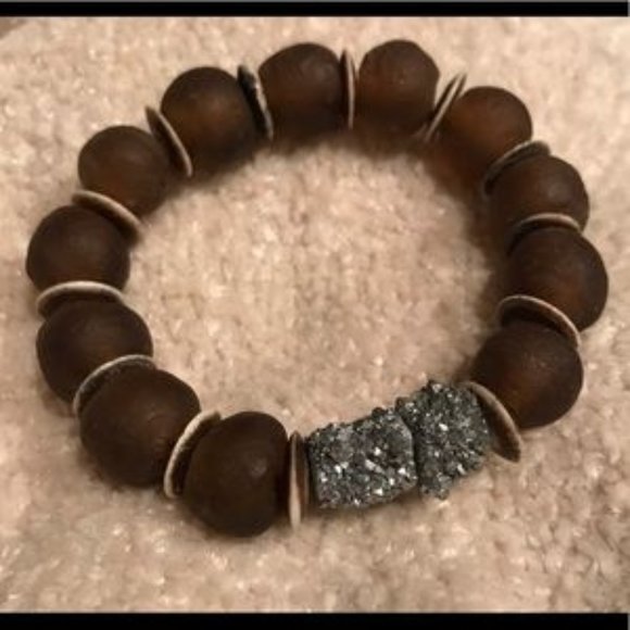 Beautiful Bracelet - Picture 3 of 3